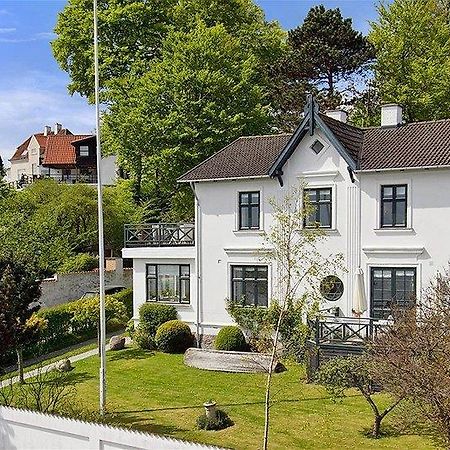 Villa Snekkersten 헬싱괴르 외부 사진